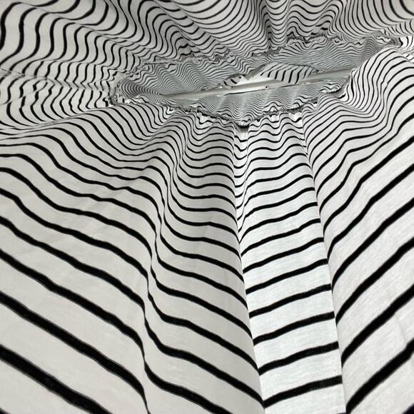 NWT Cupshe Women White Black Striped Short Dress V-Neck Short Sleeve Size Medium - Picture 7 of 7